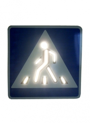 Светодиодный дорожный знак (Пешеходный переход) 700х700 мм