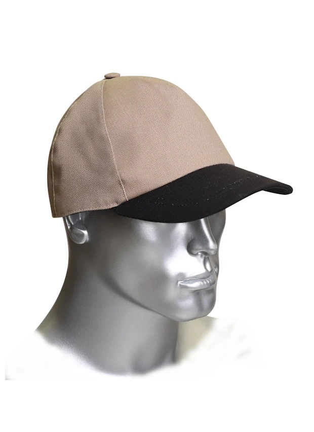 Кепка-бейсболка бежевая с черным козырьком